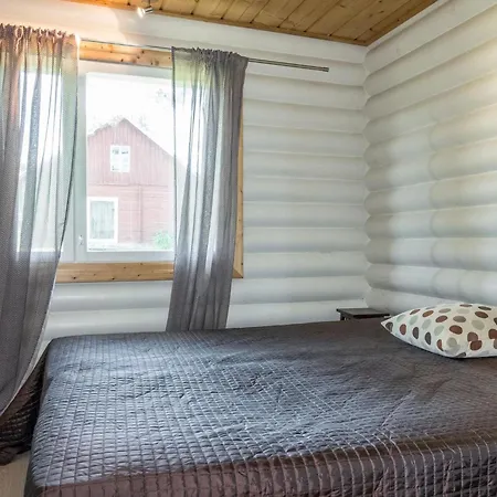 Aamunkoin Rantatupa By Interhome