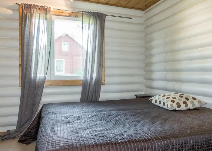 Aamunkoin Rantatupa By Interhome